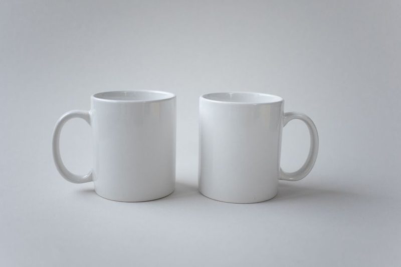 Minimalist Triangle Mug Set